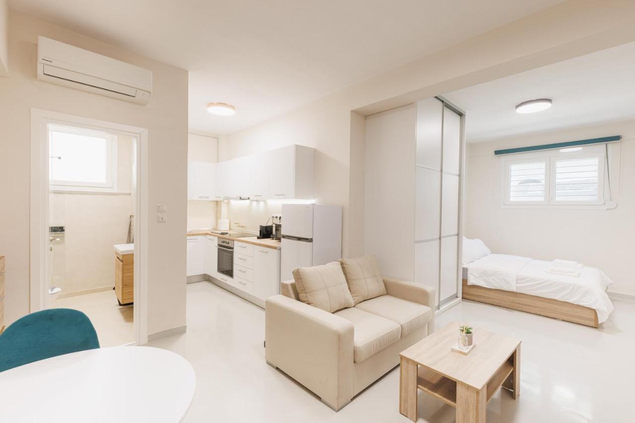 Fully Renovated Luxurious Semi-Basement Studio Athene Buitenkant foto